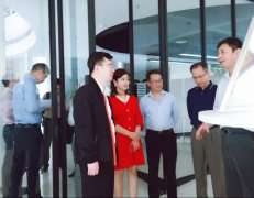 广东省工业和信息化局莅临哈尔滨吕新文化艺术展览有限公司调研制造业创新中心建设情况 